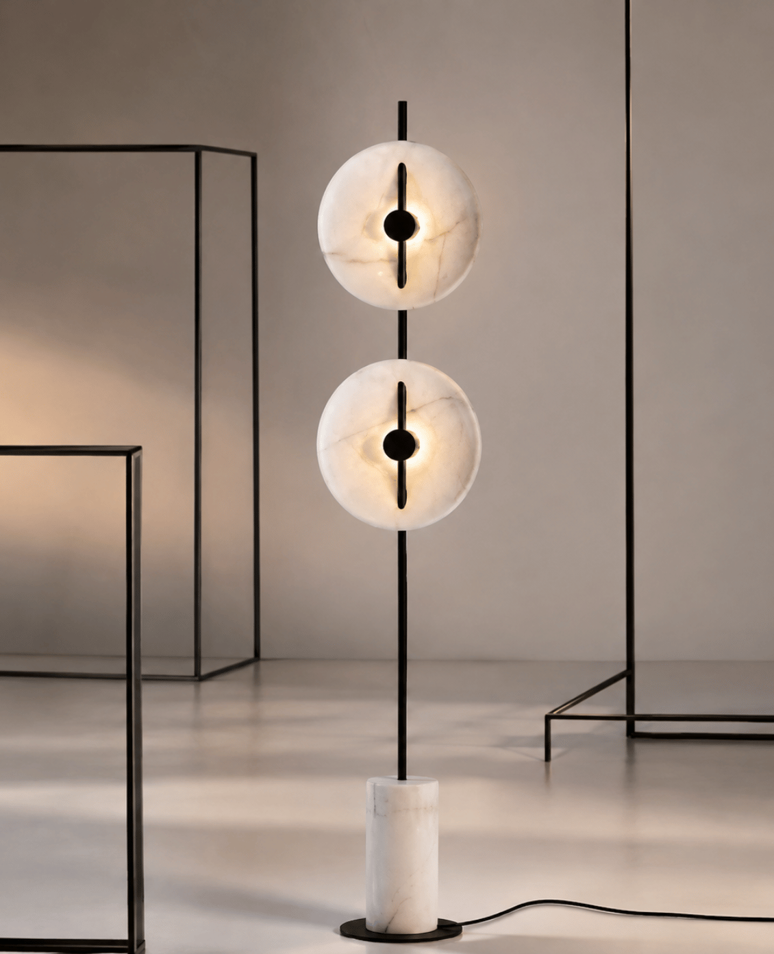Valdoria Crest Floor Lamp